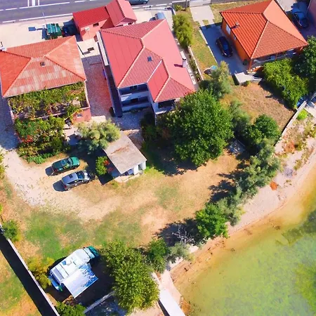 Dubravka Apartamento Dinjiška