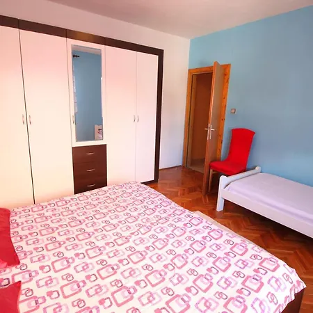 Apartment Dubravka Dinjiska
