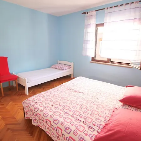 Apartment Dubravka Dinjiska